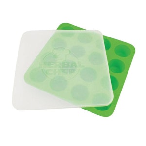 Maq Distributors - Herbal Chef Silicone Tray w/ Lid - Green Eggs