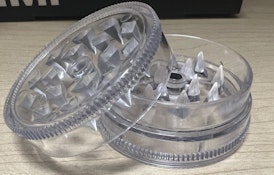 101 Plastic Grinders - 2 Pc