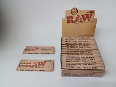 Matt Nowak - RAW Flower Scoops - Scoop