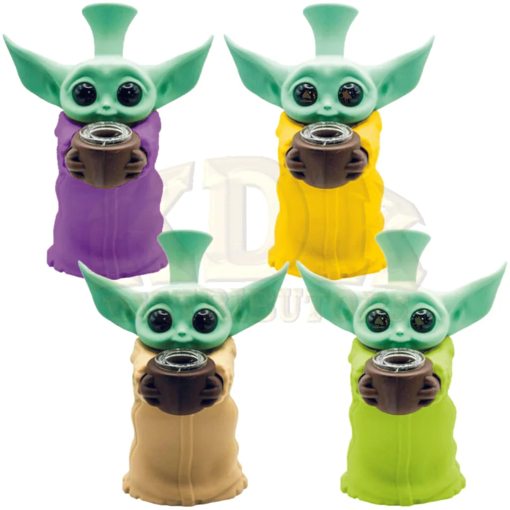 KDK Distributors (1752288 AB LTD) - Silicone Baby Yoda Waterpipe 6" Main Image