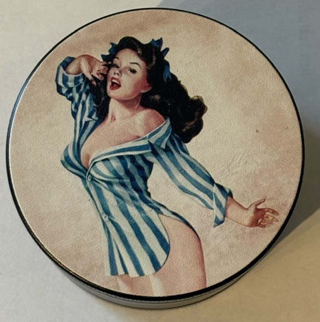 4 Piece Aluminum Vixen Grinder - 4 Piece Aluminum Vixen Grinder