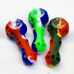 Nibo Distribution - 4" O HIT SILICONE PIPE W/ GLASS BOWL