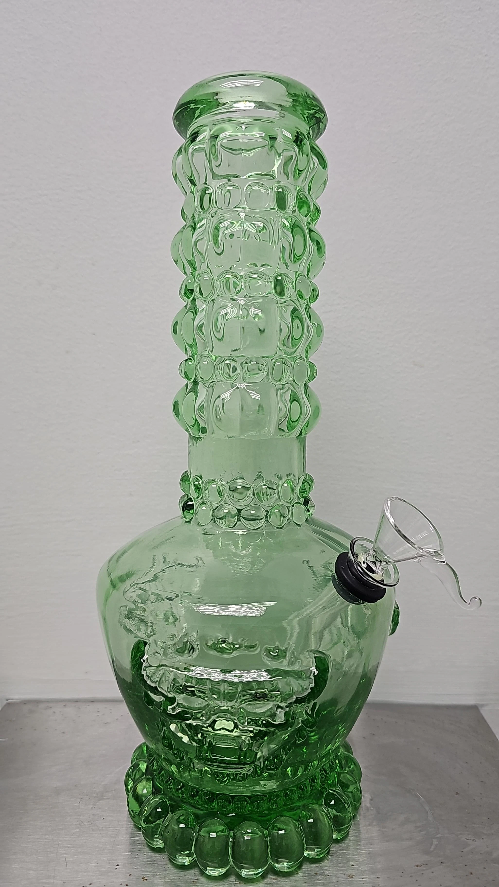 NICE GLASS - 12" Soft Colored Glass Bong - GREEN Main Image