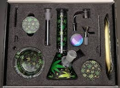 KDK Distributors (1752288 AB LTD) - Water Pipe Gift Set
