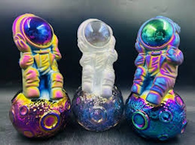 Butterfly Trading - Astronaut Metallic Bong