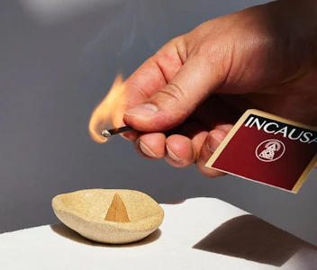 INCAUSA - Incausa Incense Cones + Elbow Pot | Discovery Set