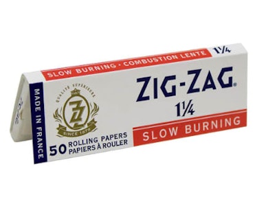 Smoke Arsenal  - Zig Zag Rolling Papers - White - 1 1/4