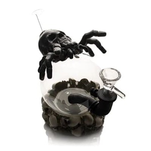 West Coast Gifts - LIT SILICONE - 7.5" Spider & Skulls Water Pipe