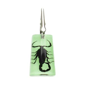 Roach Clip: Creature Glow in the Dark Stand-Up Black Scorpion