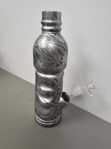 7Pipe - 10" Silver Bottle Bong