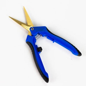 OneWholesale - Trim Queen - Titaniunm Trimming Scissors