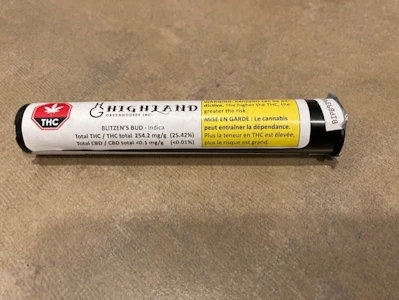 Highland Greenhouses - Highland Greenhouses Blitzen's Bud 3x0.5g