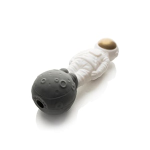 West Coast Gifts - 4.75" Man on the Moon Pipe-LIT Silicone