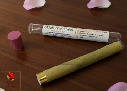 ROLLS AND PETALS - LOTUS PETAL CONE GLASS TIP | GREEN