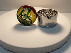 GRINDER- CANNABIS DESIGN