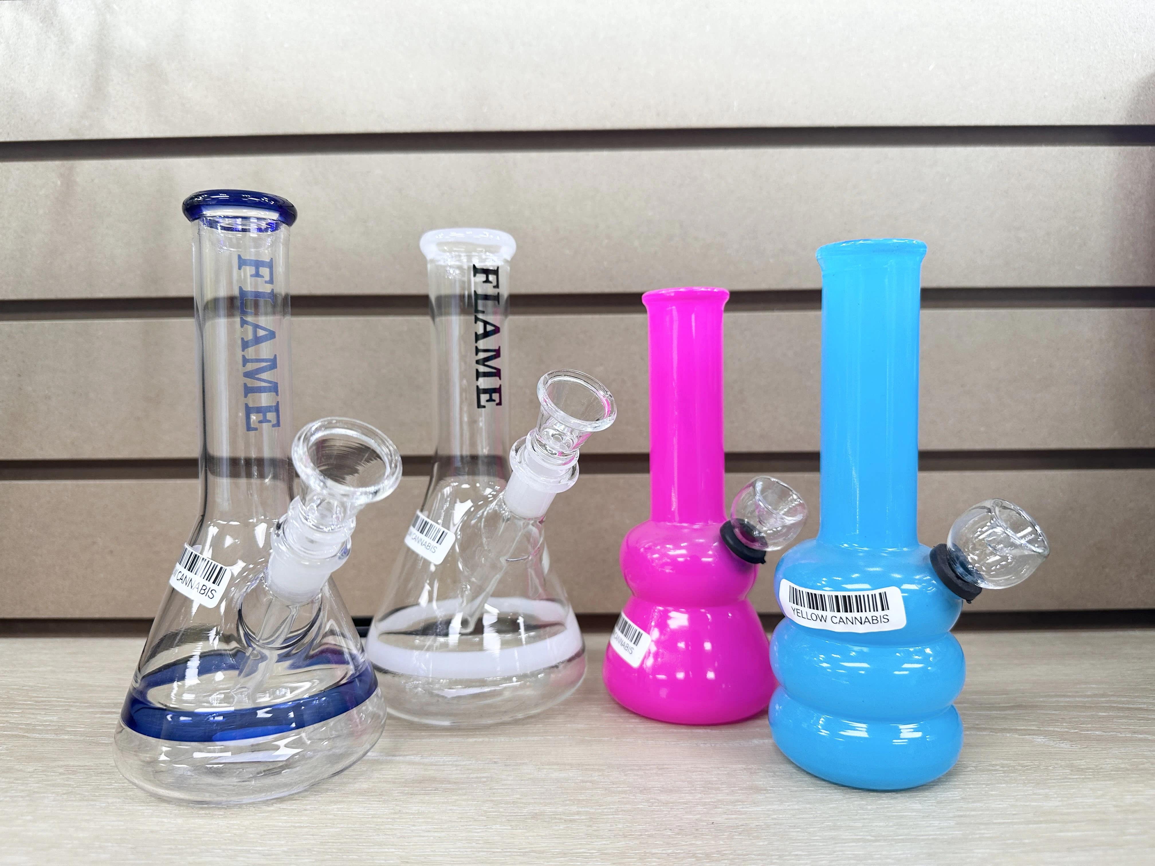 YELLOW CANNABIS - SMALL BONG Main Image
