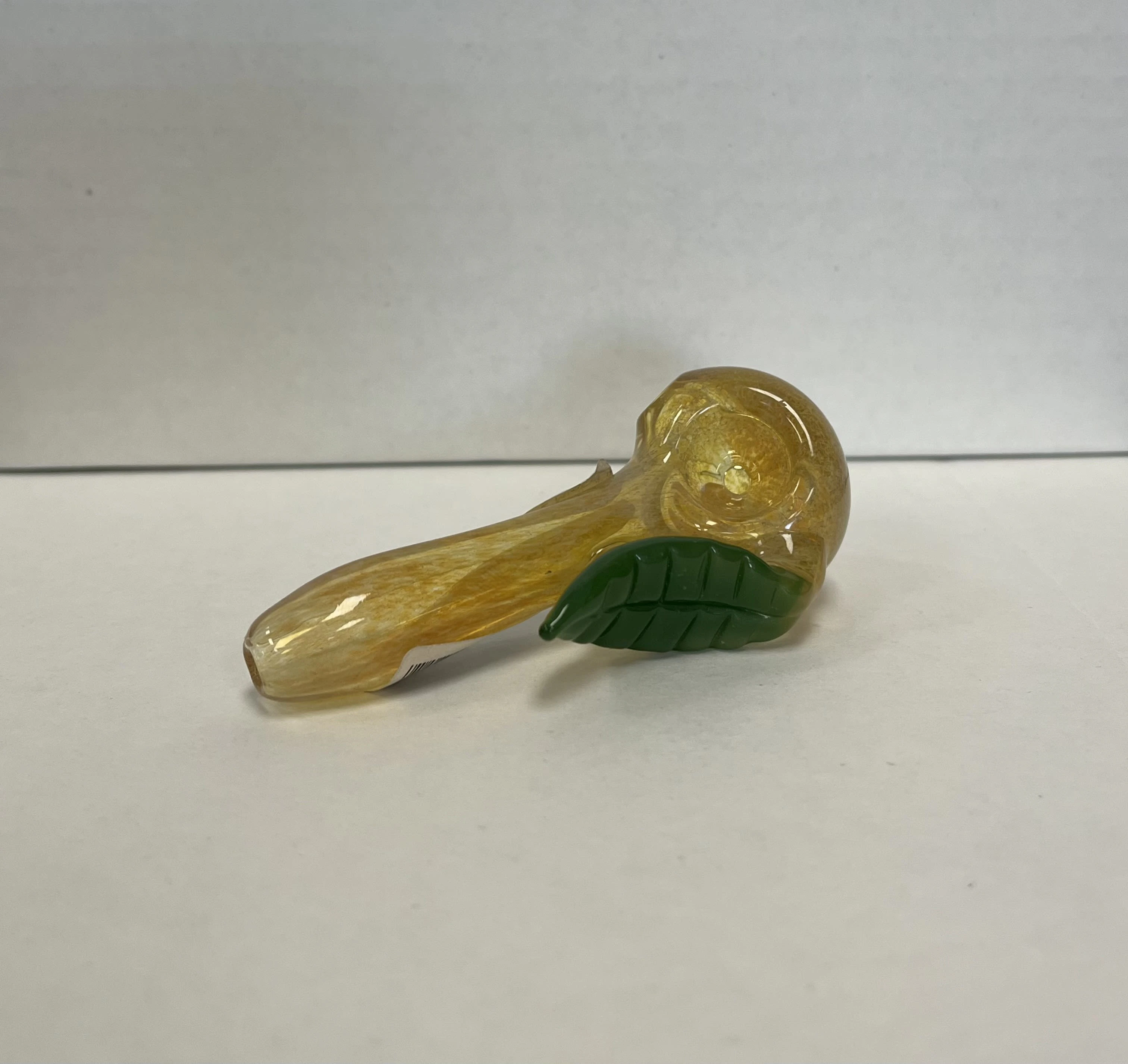 PUFF - PUFF Mini Frit Spoon Pipe w/ Leaf Main Image