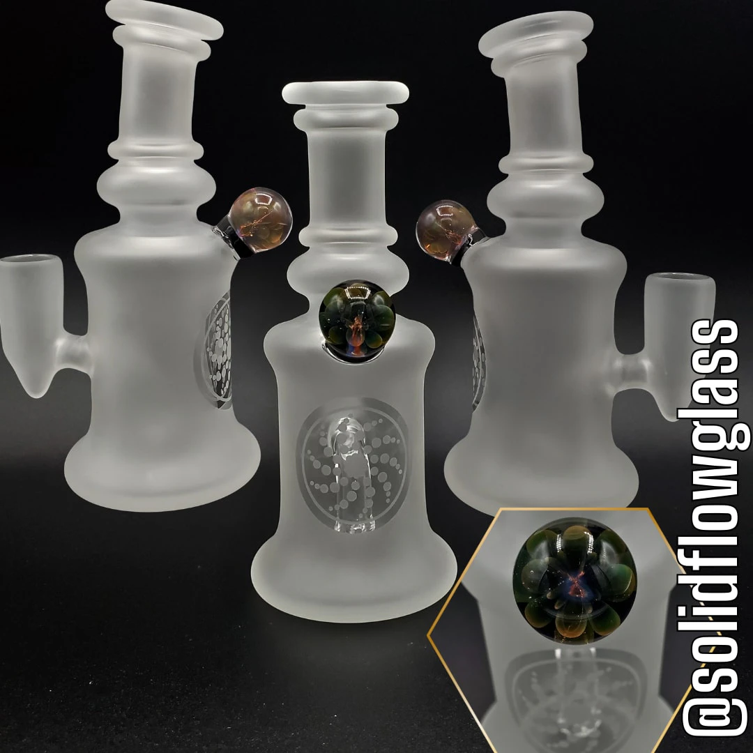 Solid Flow Glass - Solid Flow Glass - Frosted/Sand Blasted Rig Main Image